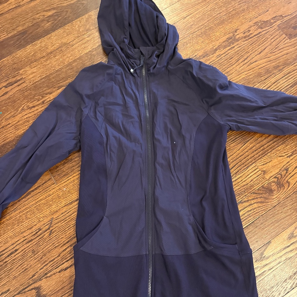 Lululemon Size 12 Reversible indigo Zip Up Jacket